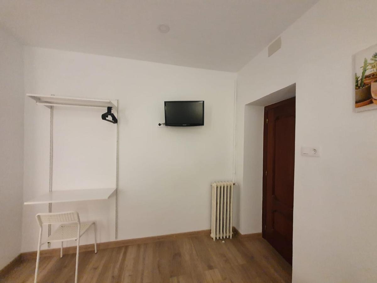 Hostal Vara Μαδρίτη Εξωτερικό φωτογραφία