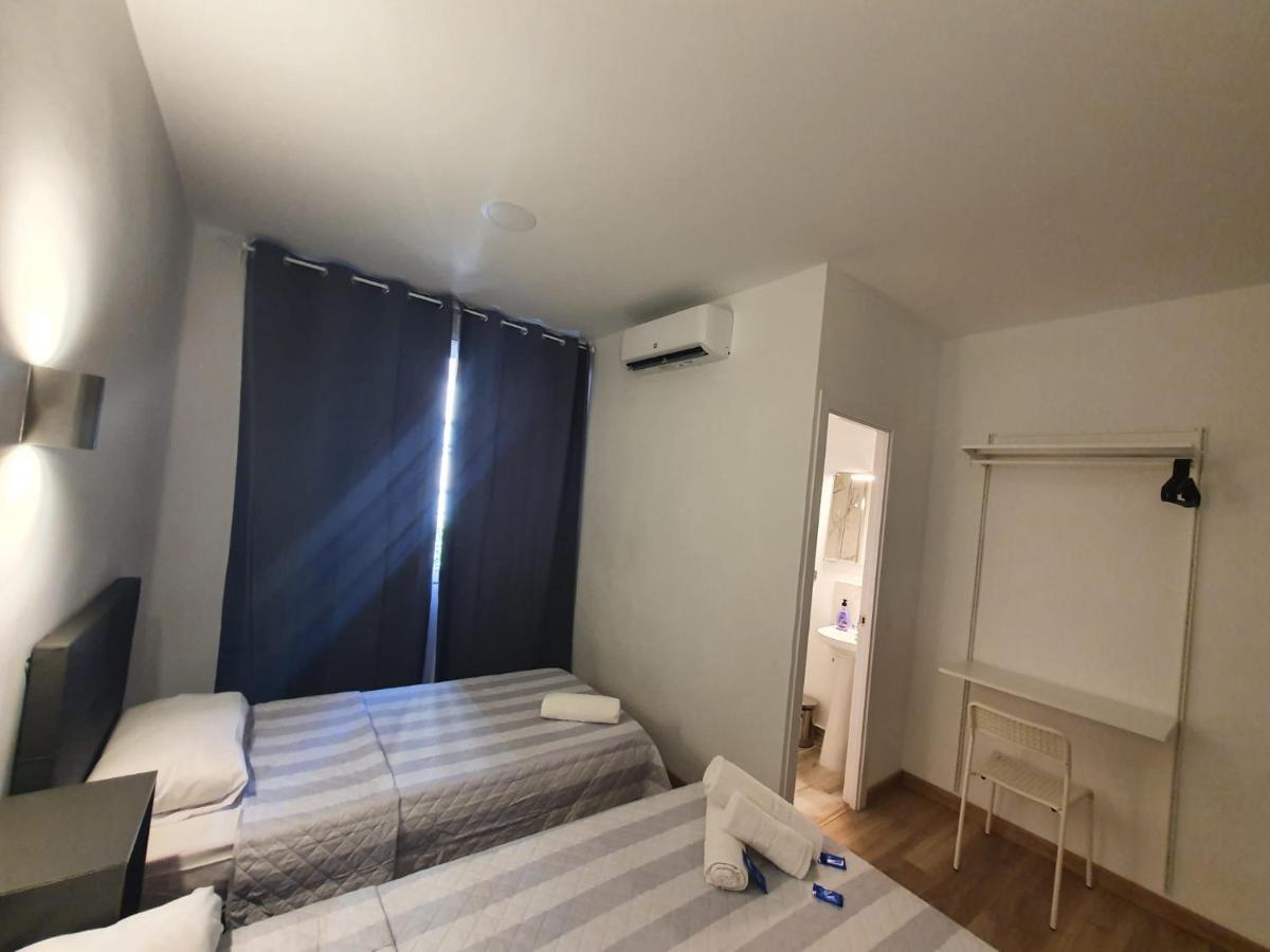 Hostal Vara Μαδρίτη Εξωτερικό φωτογραφία